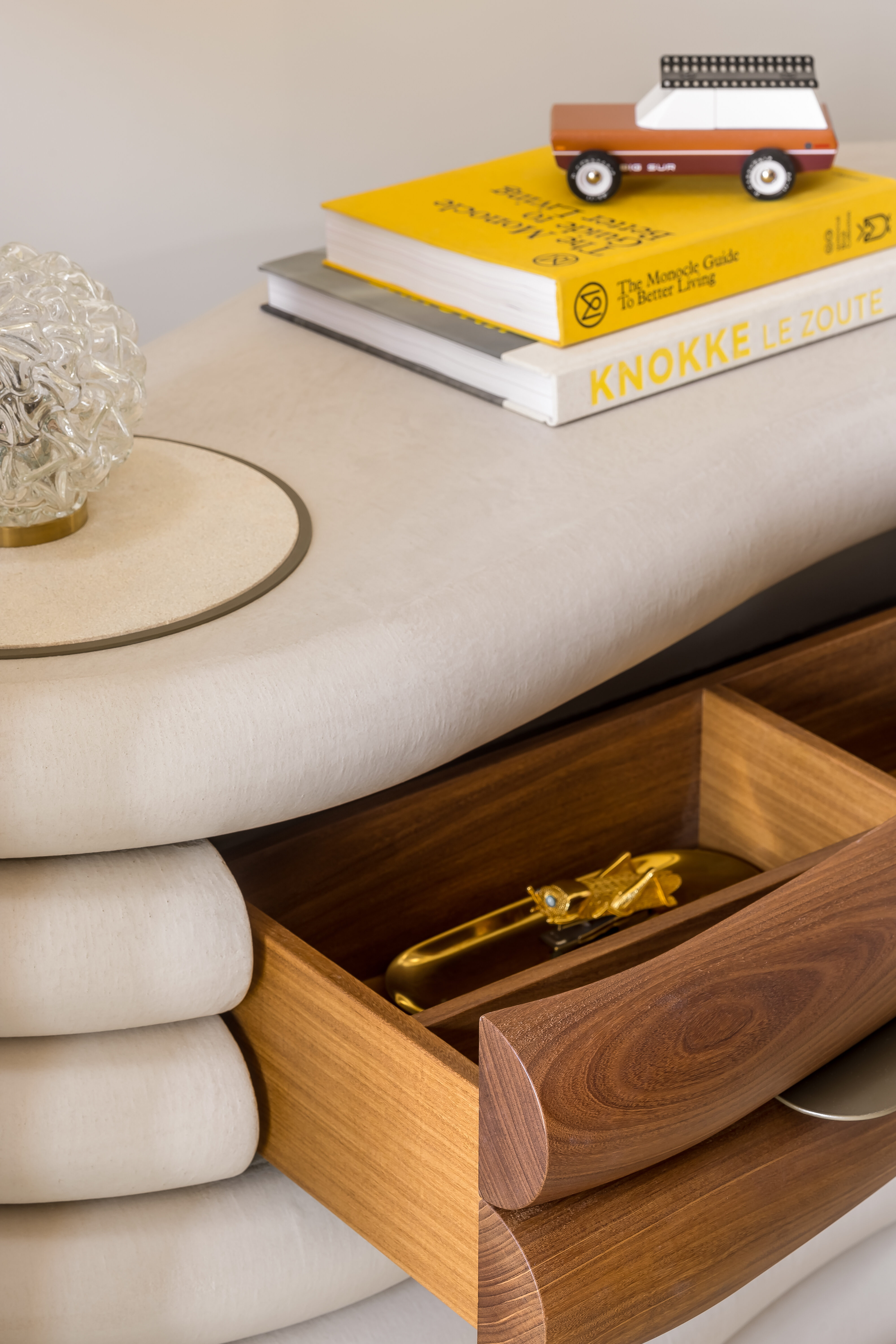 CONSOLE 7-LAYERED WITH DRAWER OOL 140