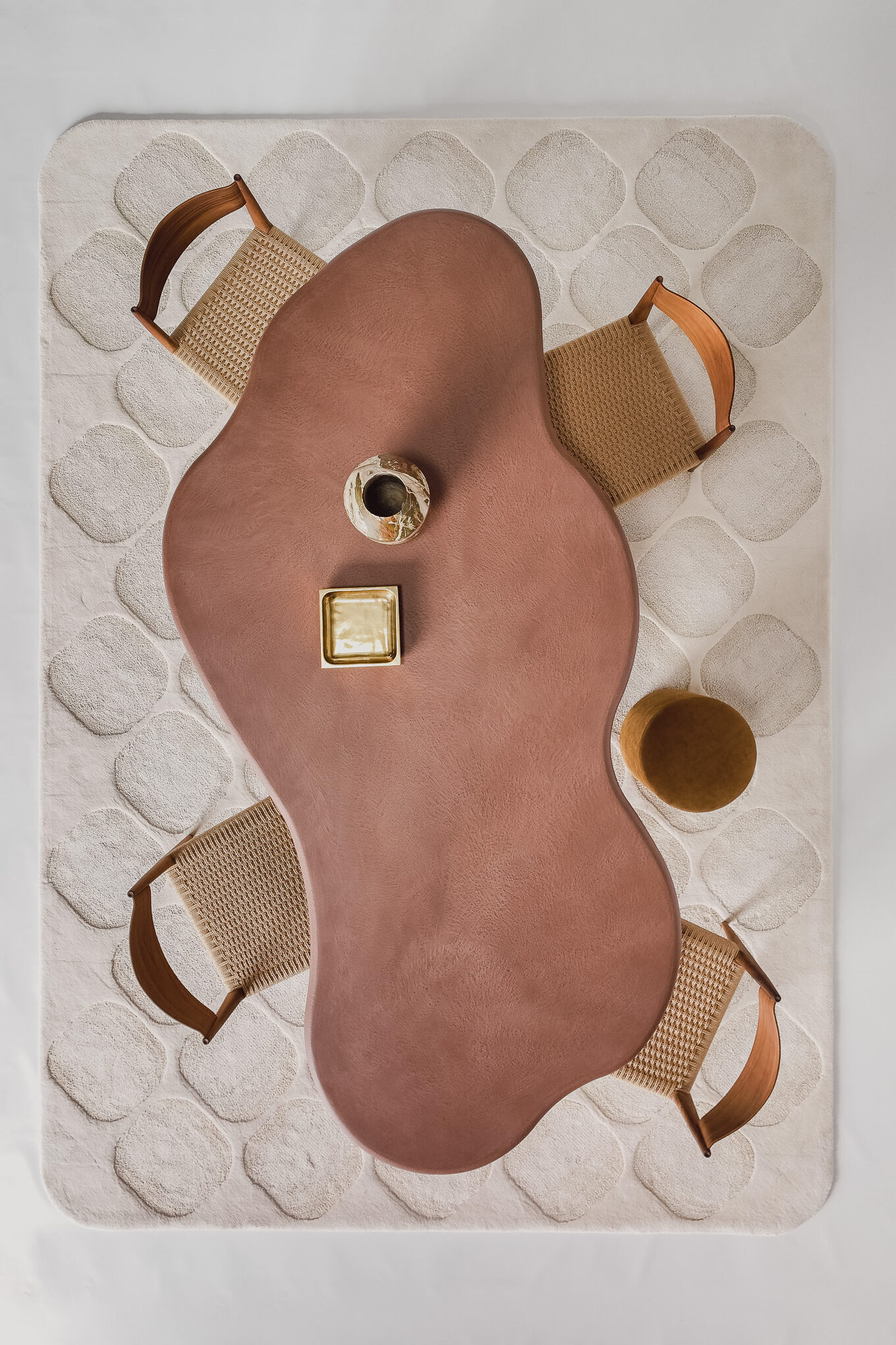 DINING OUT OF LINE OOL 240